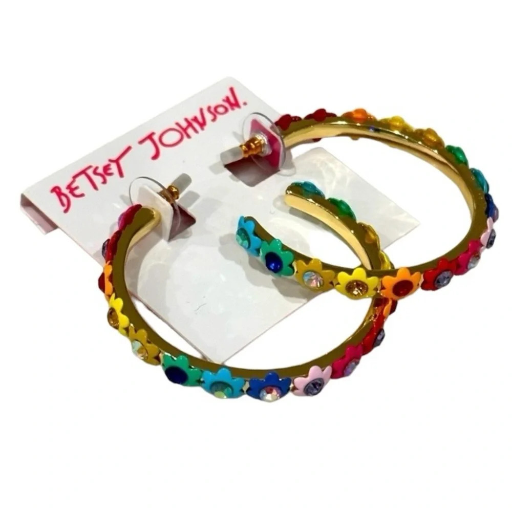 BETSEY JOHNSON One Love 3D Rainbow PRIDE Flower Blossom Hoop Earrings NEW NWT